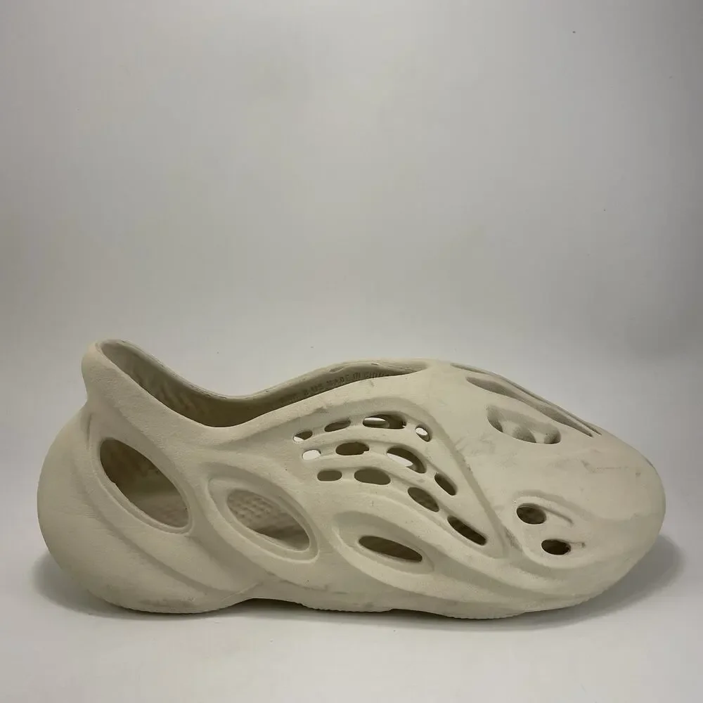 adidas Yeezy Foam Runner “Sand” Slip On Clogs Cream Beige Mens Size 8 EVA